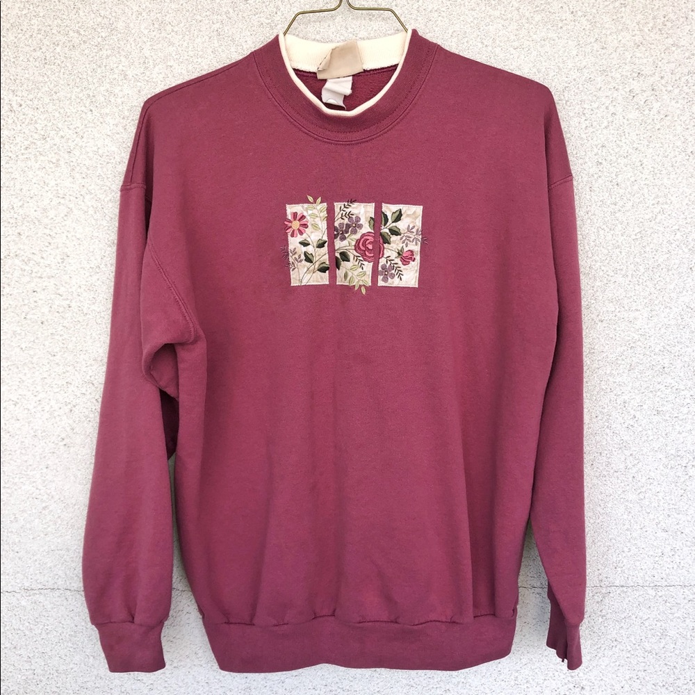 Vintage | Flower Stitching Turtleneck Sweatshirt